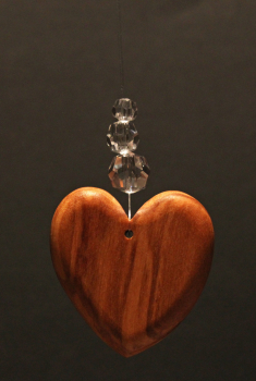Fensterdeko kleines Herz mit 3 Bleikristallperlen